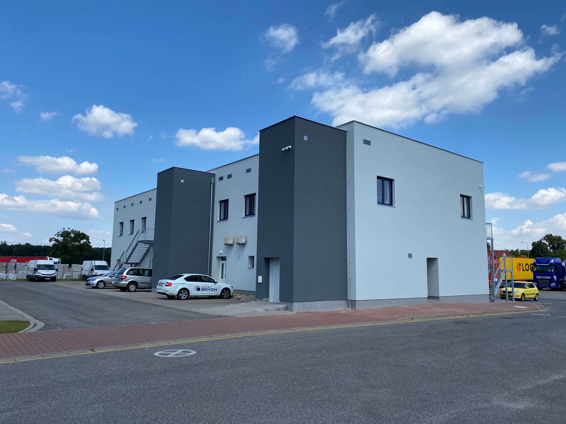 Přístavba a nástavba kuchyní - areál Napa Trucks - Doubravice